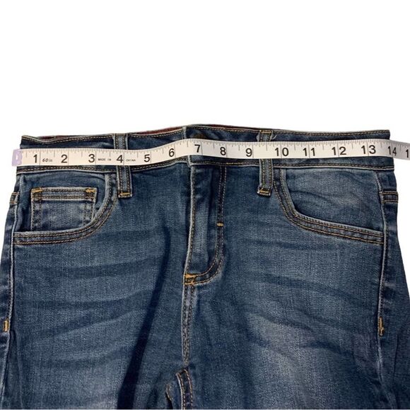 Cello Women’s Junior Medium Wash Skinny Distressed Straight Leg Jean Size 5 - Picture 5 of 7